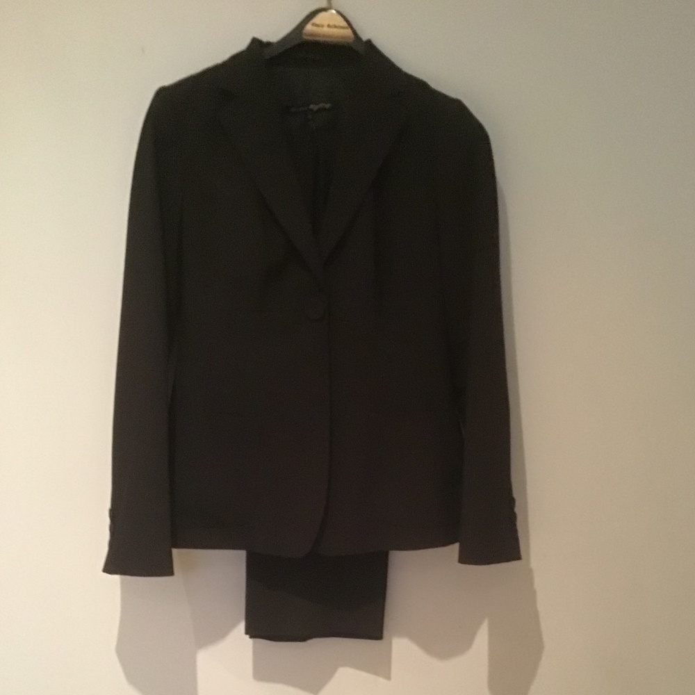 Designer 3-piece suit includes pants and pencil skirt